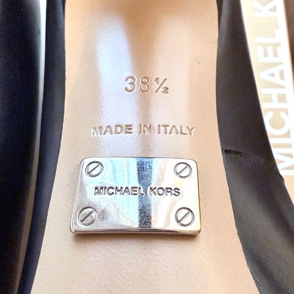 Michael Kors Avra black leather pumps - Picture 6 of 12